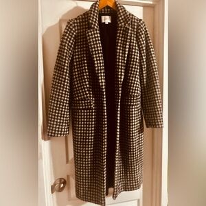 LOFT Black and White Houndstooth Trench Coat